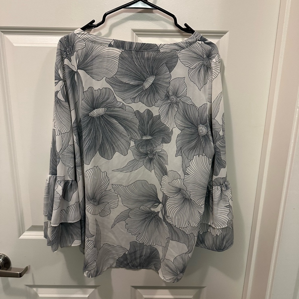 Loft Blouse - Picture 3 of 4
